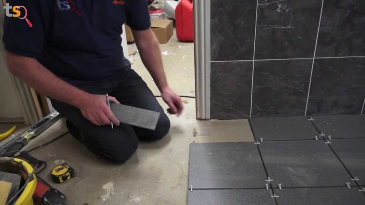 Tommy's Trade Secrets - How To Tile A Floor