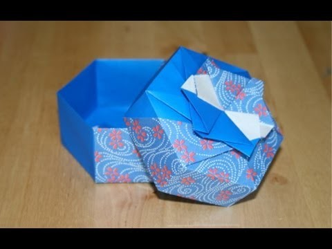 Christmas Origami - Hexagonal gift box