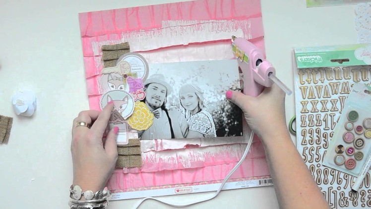 Scrapbooking Tutorial: Painting ruffle papers by Wilna Furstenberg