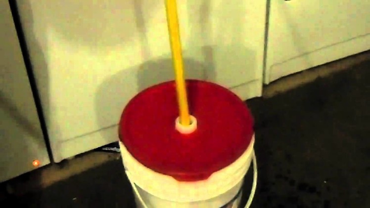DIY Plunger Clothes Washer