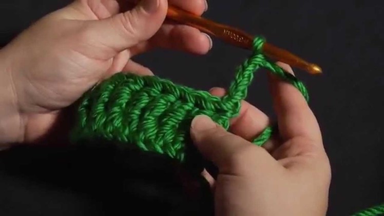 How to Crochet Left-Handed: Treble Crochet (tr or trc)