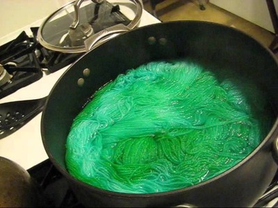 How to Make a Tonal Kettle Dyed Yarn