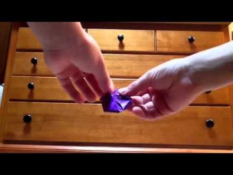 How to make an origami christmas ornament