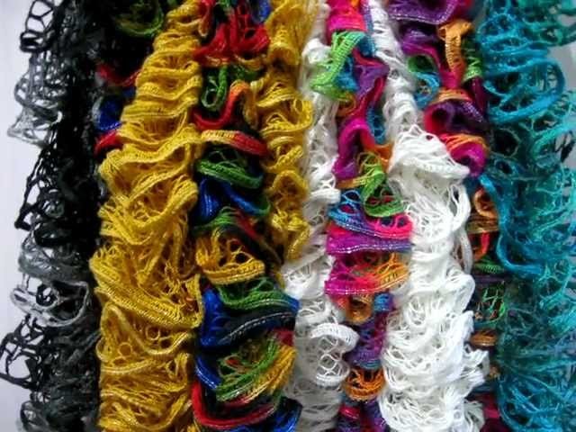 Knitted Ruffle scarves 3