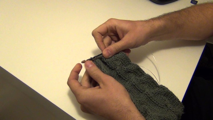 Tunisian crochet cabling using one bobby pin