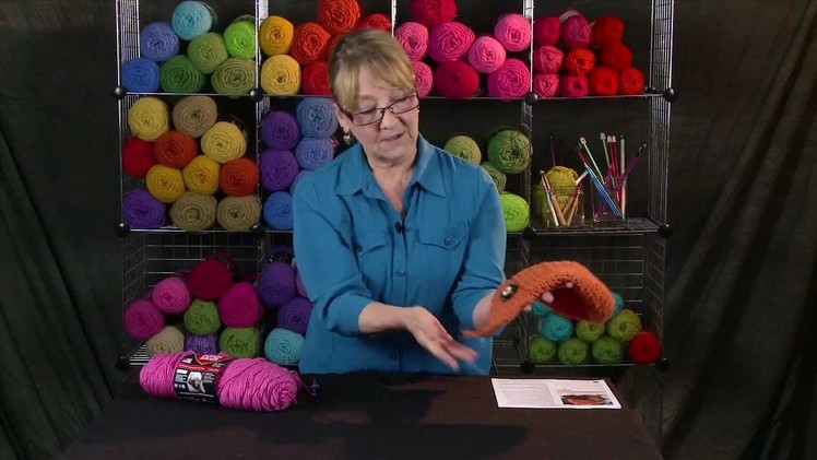 Learn to Crochet the Fashionable Flapper Hat with Red Heart