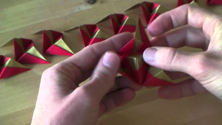 Origami tutorial - Christmas ornament