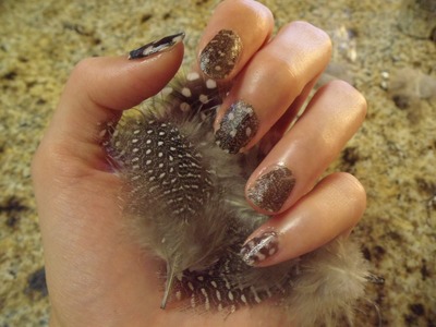 DIY Feather Nails