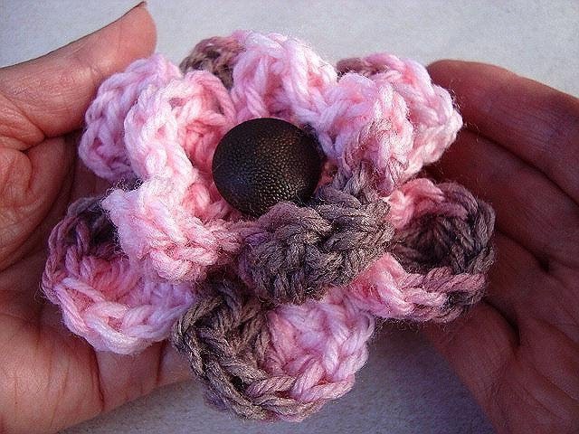 Crochet flower pattern, pink multicolor rose