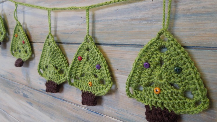 (crochet) How To - Christmas Tree Bunting
