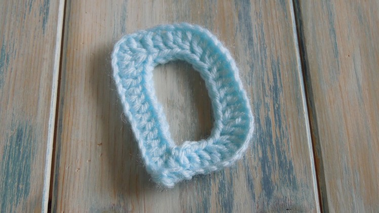 (crochet) How To - Crochet Letters - D - Crochet Extras