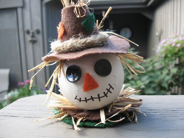 Fall Scarecrow Ornament Craft Tutorial