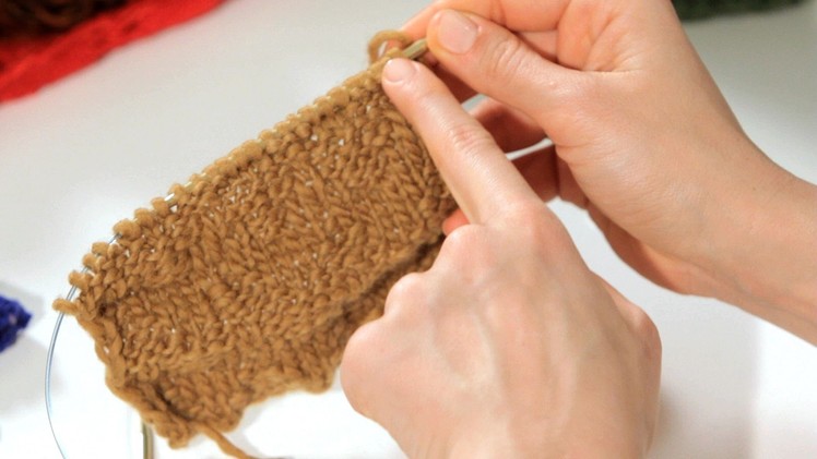 How to Do a Zig-Zag Stitch aka Chevron Stitch | Knitting