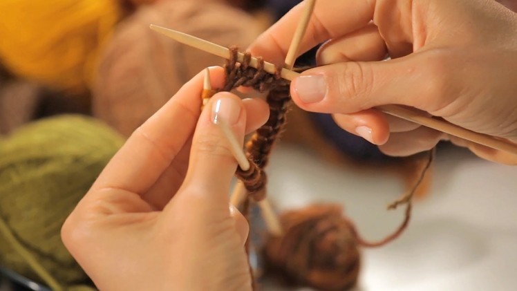 How to Join the Round on 2-Pointed Needles | Circular Knitting