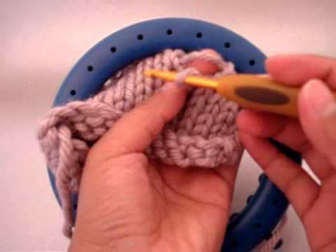 Loom Knitting: Pick up a dropped Knit Stitch