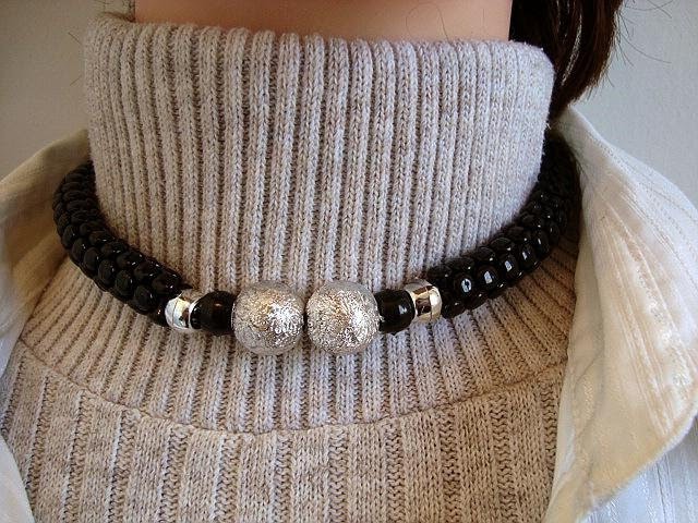 TRI-BEADS CHOKER NECKLACE, how to diy, jewelry making, beading