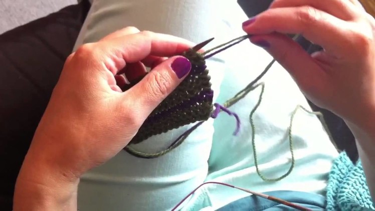 Knitting with 2 colors - Lavorare con 2 colori