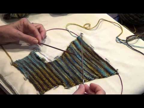 Lost City Knits - Striping and Pooling the colors of hand-dyed yarn