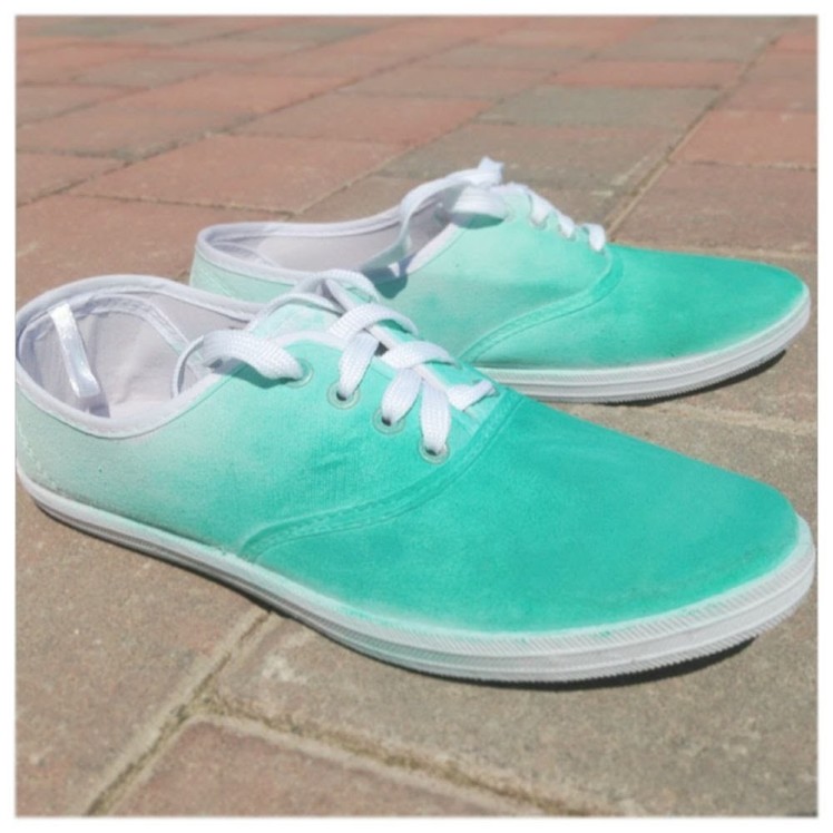 Quick & Easy DIY Ombre Shoes