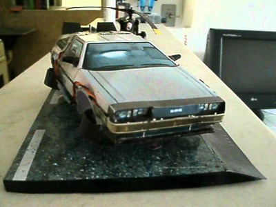 Papercraft delorean