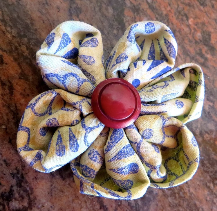 Craft - sewing project - Fabric Flowers with Clover tool