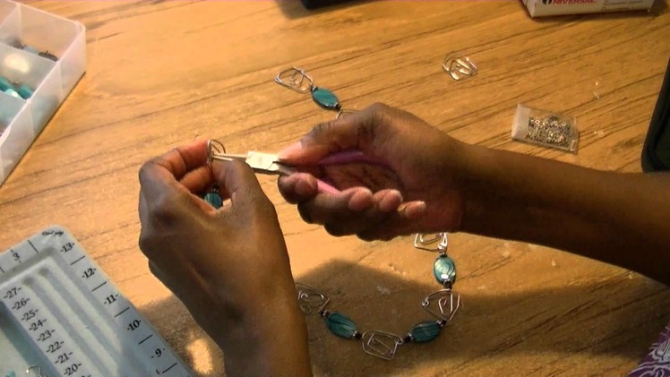 DIY Paper Clip Jewelry - Freestyle Friday #15
