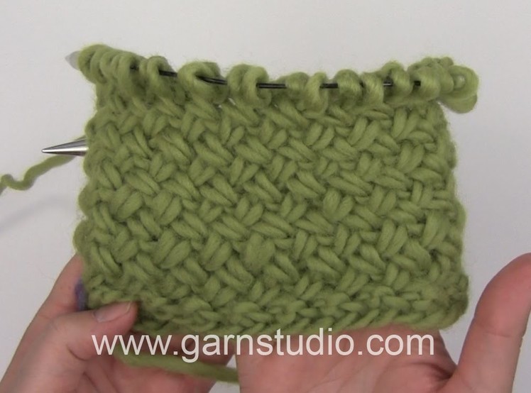 DROPS Knitting Tutorial: How to work a Basket pattern (in the round on circular needle).