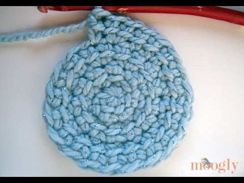 How to Crochet: Linked Double Crochets in a Spiral