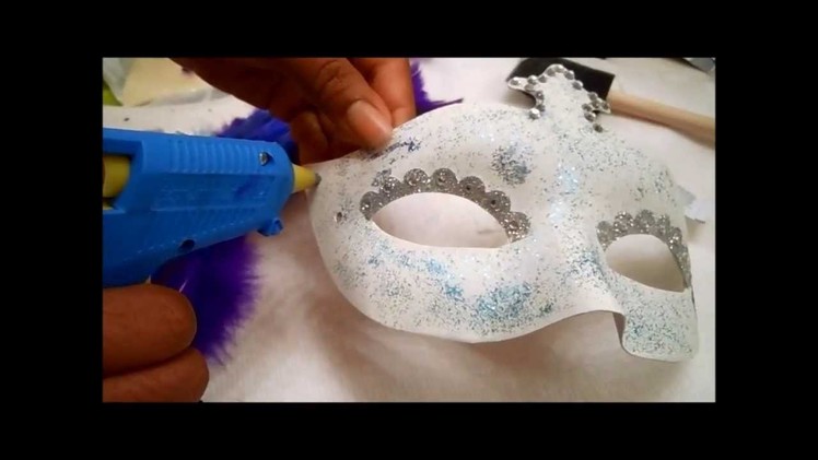 DIY: Masquerade Mask!