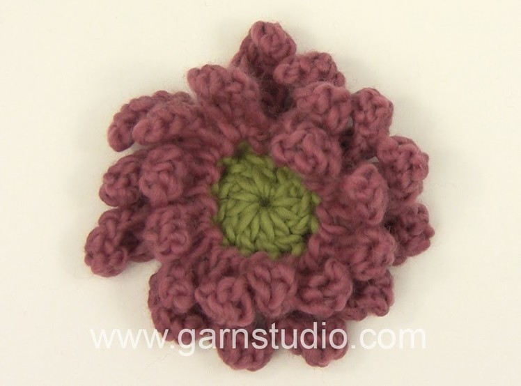 DROPS Crocheting Tutorial: How to work a Gerbera flower.