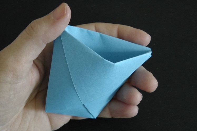 (Daily December Day 4) DIY Easy Origami Party Favor Cup