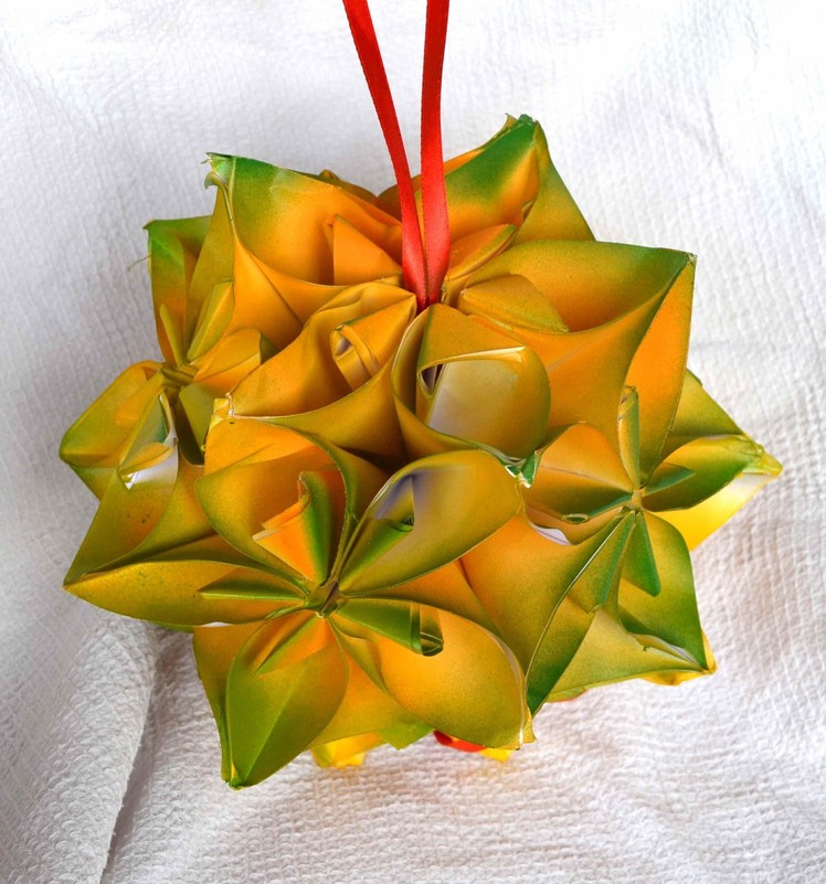 How to make a Christmas ornament with paper