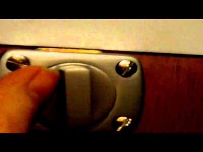 Letterbox latch lock - simple DIY idea