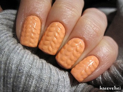 3D knit sweater soak off nails - Sweterek na paznokciach - Semilac 055
