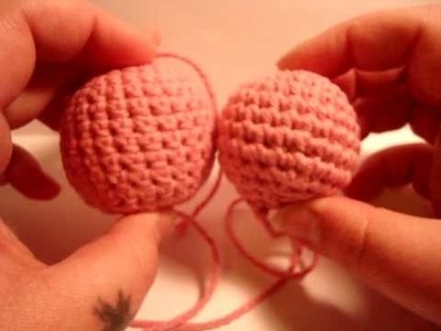 Nerdigurumi - Difference Between Right & Wrong Side and Single or Both Loops in Amigurumi Crochet