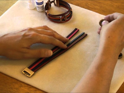 Antelope Beads Using 5mm Italian Flat Leather Tutorial - Beginner
