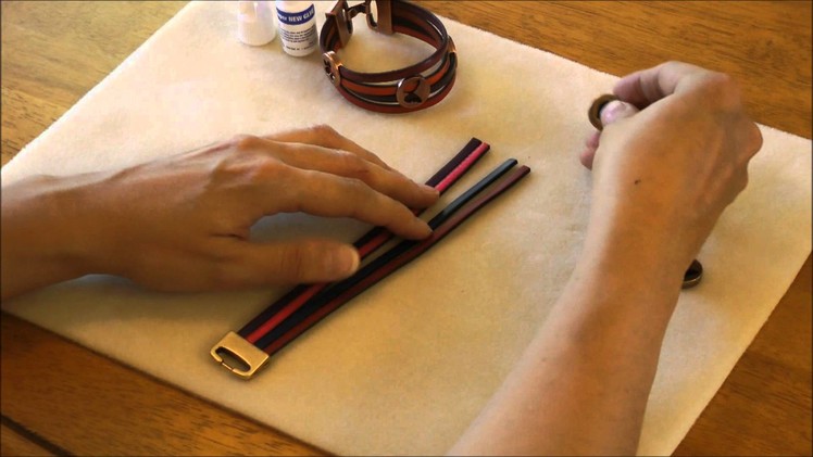 Antelope Beads Using 5mm Italian Flat Leather Tutorial - Beginner