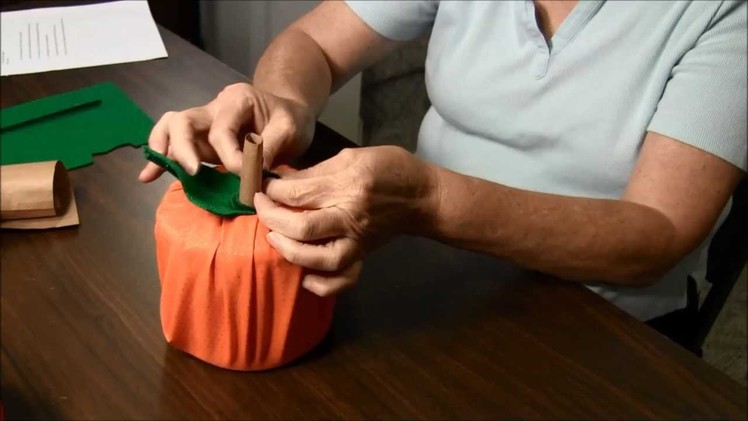 Halloween Craft - Pumpkin Roll