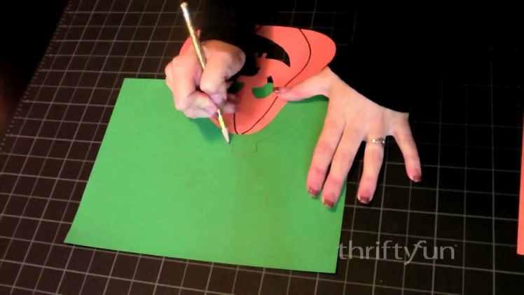How to Make Paper Jack-O-Lanterns