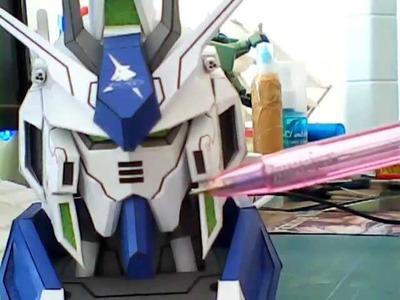 Mini desk head Gundam RX-93-2 HI V version.Xenon19 paper craft  by namo.