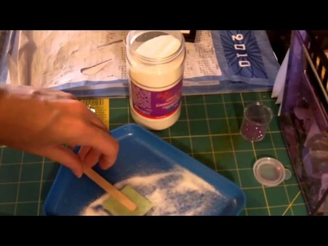 Quick tip on how to use UTEE Ultra thick embossing enamel for card making and scrapbooking!