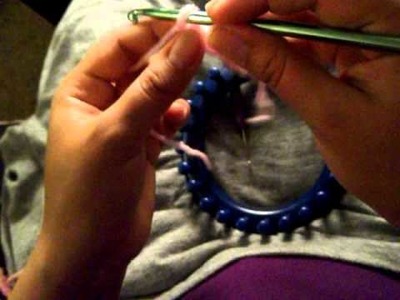 How to make baby booties using round loom 5 of 6