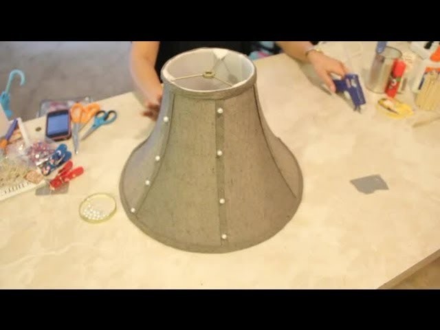 Lampshade Decorating Crafts : Easy Crafts