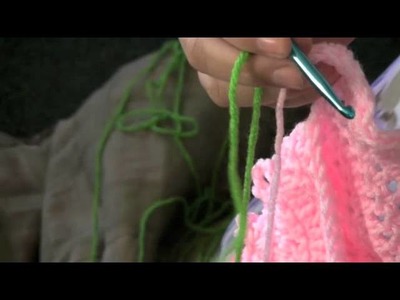 Adding yarn to a crochet project tut.