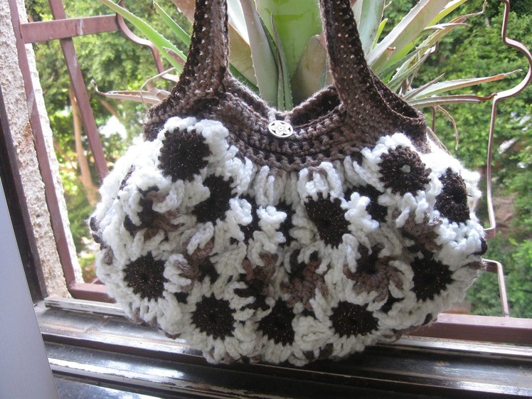 Crochet Flower Purse Tutorial 3 - Left Handed tutorial - Lining of the purses