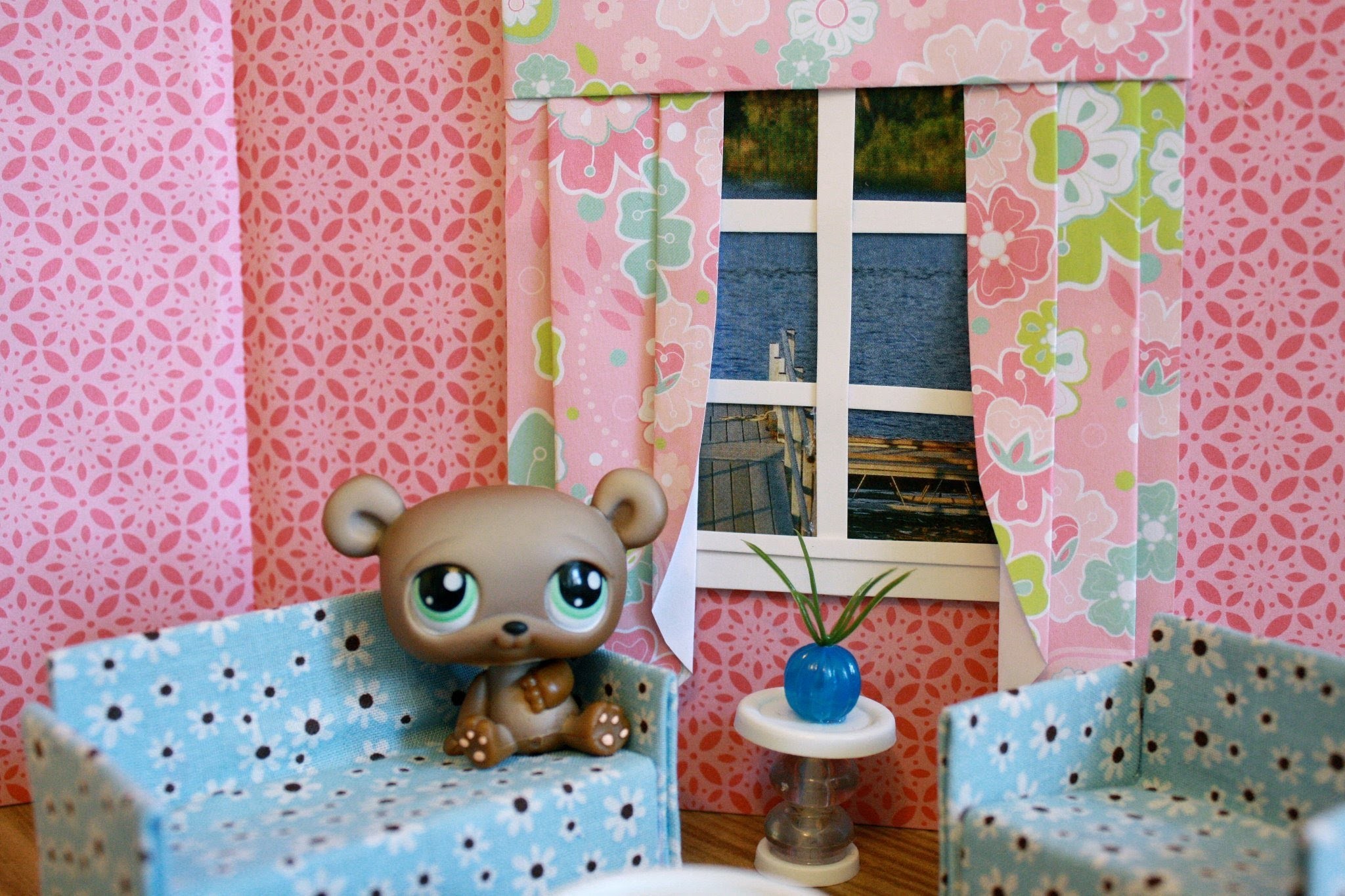 How to Make a Dollhouse Window with Curtains : Bonus Project: Graduation Stuff