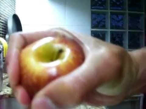 My hand crush an Apple. (poor apple)