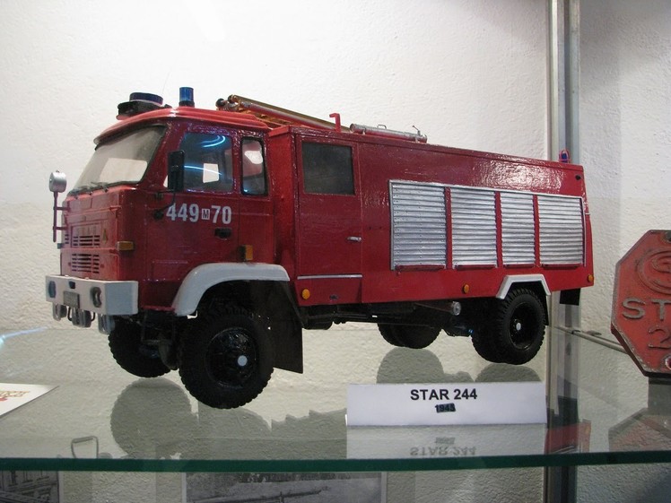 Piotr Zegarski's papercraft fire truck replicas - 2010 exhibition