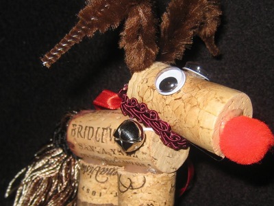 Christmas Craft: How to make Cork Reindeer Ornaments