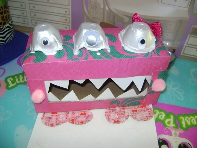 CRAFT TIME: How To Make A Silly Monster V-Day Card Box